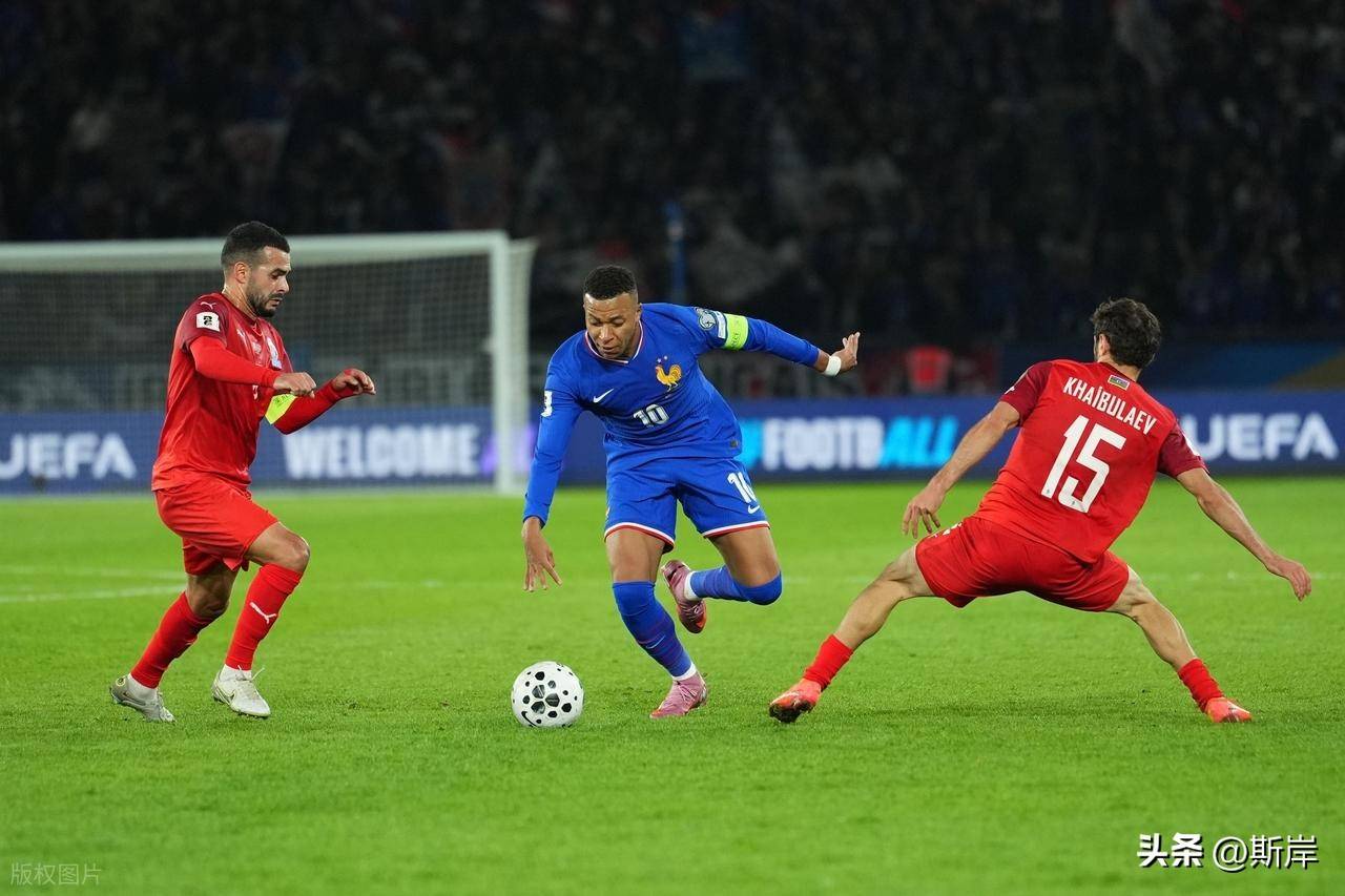阿塞拜疆在比赛中以一球小胜白俄罗斯，取得了胜利(阿塞拜疆大获全胜)